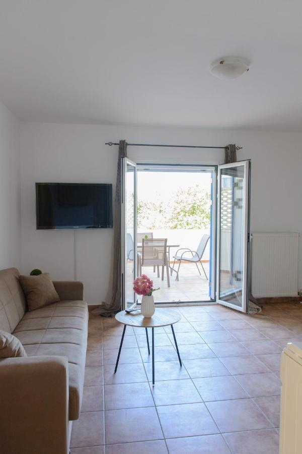 Marys House Apartment Porto Heli Ngoại thất bức ảnh