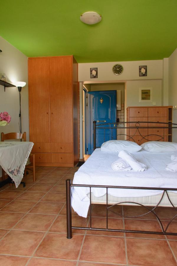 Marys House Apartment Porto Heli Ngoại thất bức ảnh