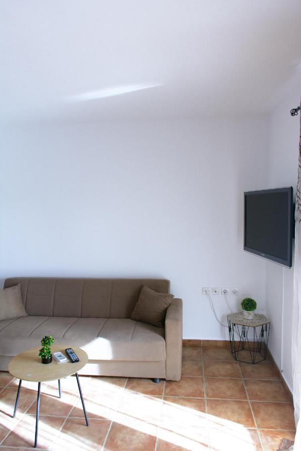 Marys House Apartment Porto Heli Ngoại thất bức ảnh